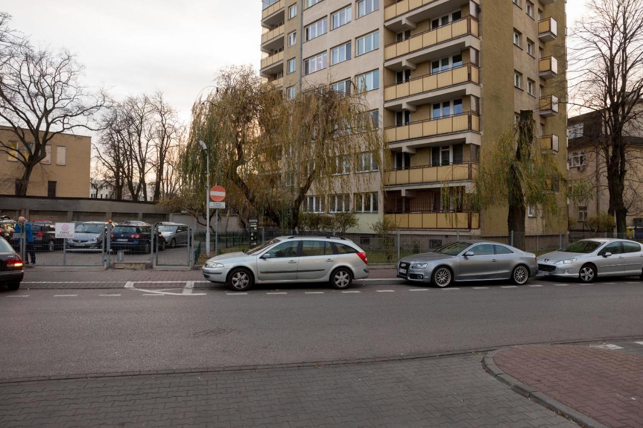 Ochota Homely Apartment Varsóvia Exterior foto